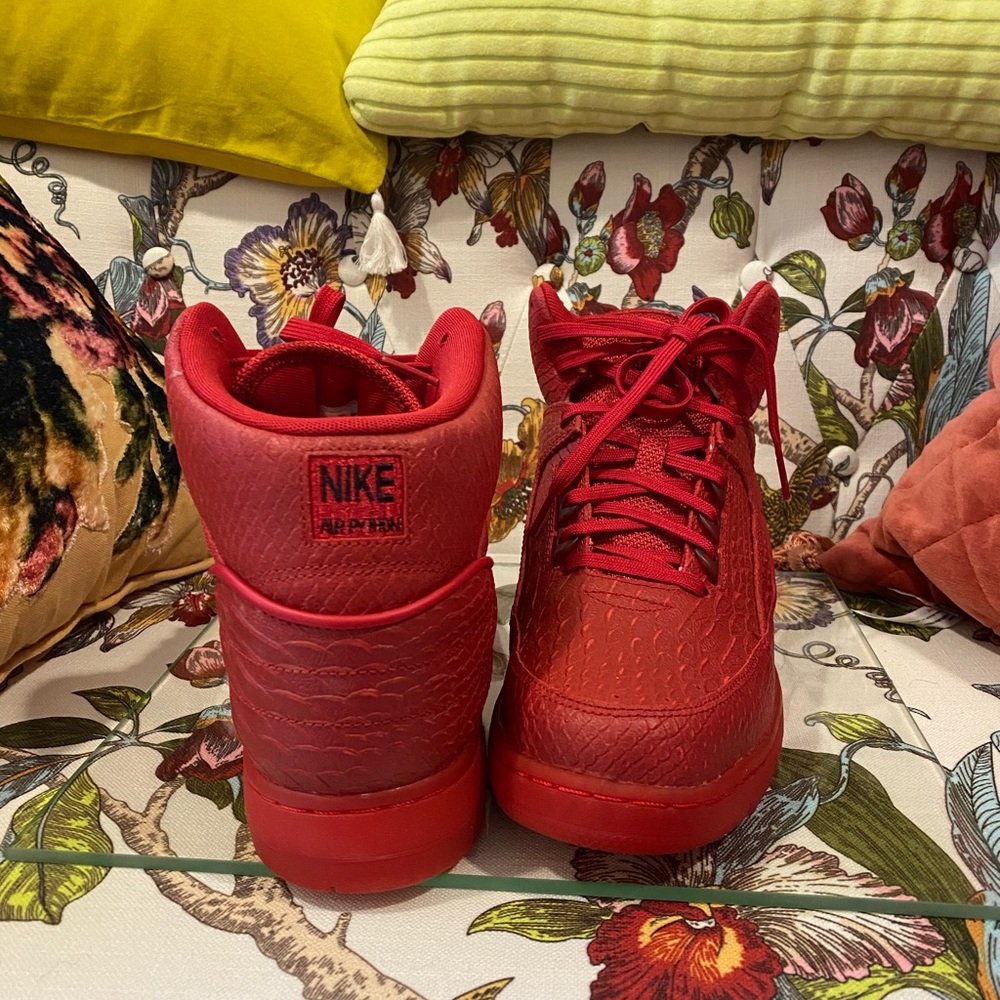Nike Air Python PRM Red - Picture 3 of 5